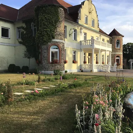 Konukevi Gutshaus